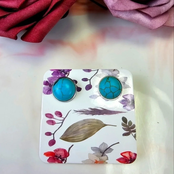 Handmade Stud Earrings - Picture 1 of 2